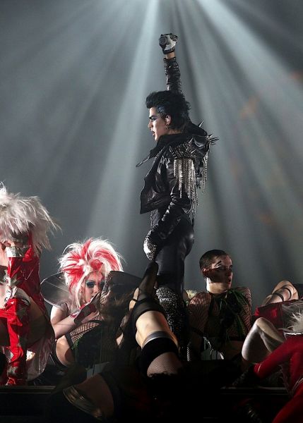gallery_enlarged-adam-lambert-codpiece-concert-photos-03072010-03.jpg