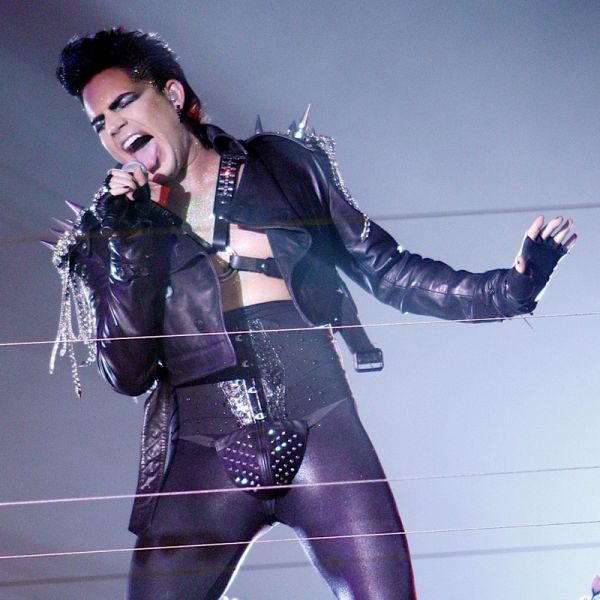 gallery_enlarged-adam-lambert-codpiece-concert-photos-03072010-06.jpg
