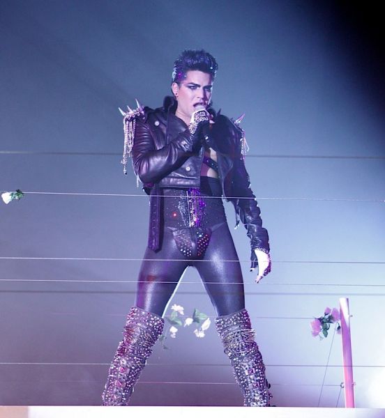 gallery_enlarged-adam-lambert-codpiece-concert-photos-03072010-07.jpg