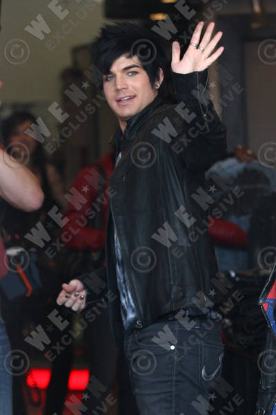 adam_lambert_03_wenn5412514_preview.jpg