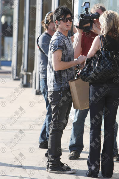 adam_lambert_23_wenn5412534_preview.jpg