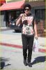 adam-lambert-frappuccino-02.jpg
