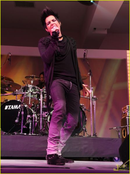 rihanna-adam-lambert-vevo-launch-18.jpg