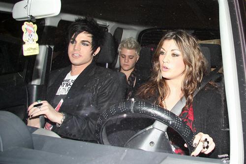 Adam_Lambert_leaves_e087.jpg