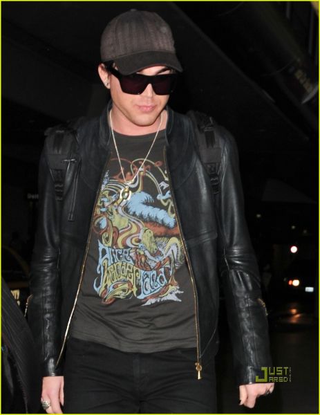 adam-lambert-panties-01.jpg