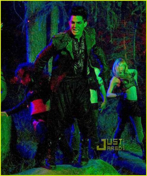 adam-lambert-zebra-pants-02.jpg