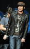 Nome da imagem=adam-lambert-12129-7.jpg
Tamanho=110KB
Dimensão=500x800
Data Envio=14 Dez, 2009 adam-lambert-12129-7.jpg