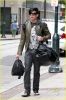 Nome da imagem=adam-lambert-glam-nation-pennsylvania-autographs-01.jpg
Tamanho=251KB
Dimensão=816x1222
Data Envio=14 Ago, 2010 adam-lambert-glam-nation-pennsylvania-autographs-01.jpg