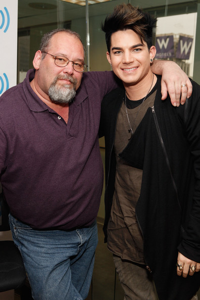 Celebrities2BVisit2BSiriusXM2BD6valeEQtCrl.jpg