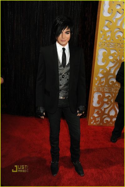 adam-lambert-critics-choice-awards-2010-05.jpg