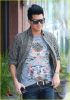 adam-lambert-la-bruschetta-02.jpg