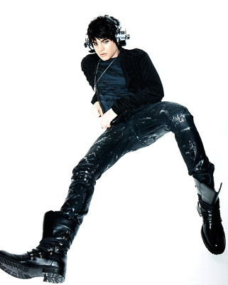 Adam-Lambert-05_321.jpg