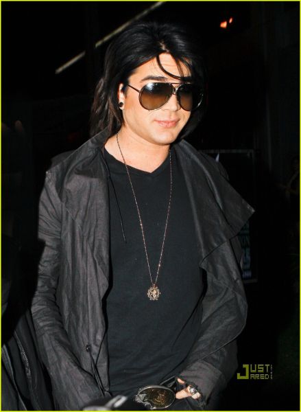 adam-lambert-boa-steakhouse-03.jpg