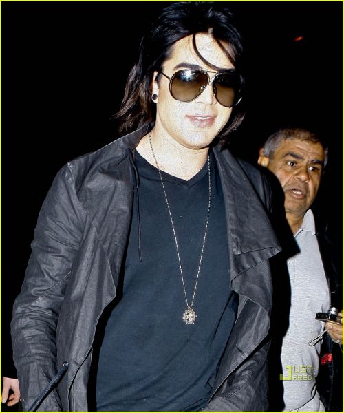 adam-lambert-boa-steakhouse-05.jpg