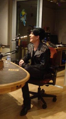Créditos: 106.1 KISS FM
