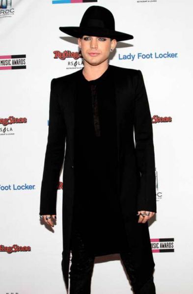 Créditos: Talented Artists of the Glamily (T.A.O.G.)
