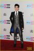Nome da imagem=adam-lambert-sauli-koskinen-amas-2011-red-carpet-01.jpg
Tamanho=211KB
Dimensão=839x1222
Data Envio=21 Nov, 2011 adam-lambert-sauli-koskinen-amas-2011-red-carpet-01.jpg