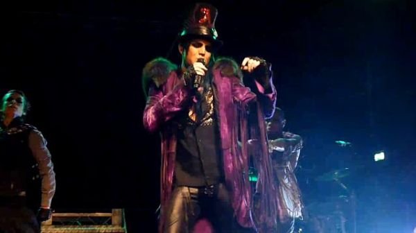 Créditos: Adam Lambert Italy
