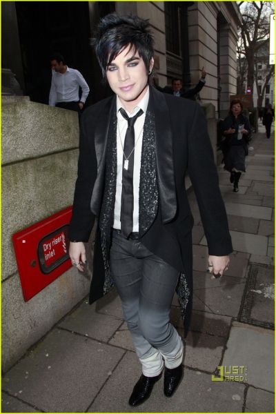 adam-lambert-bowling-alley-london-07.jpg