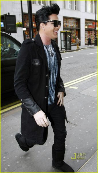 adam-lambert-top-man-05.jpg
