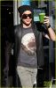 adam-lambert-whole-foods-03.jpg
