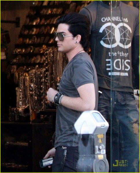adam-lambert-mustang-10.jpg