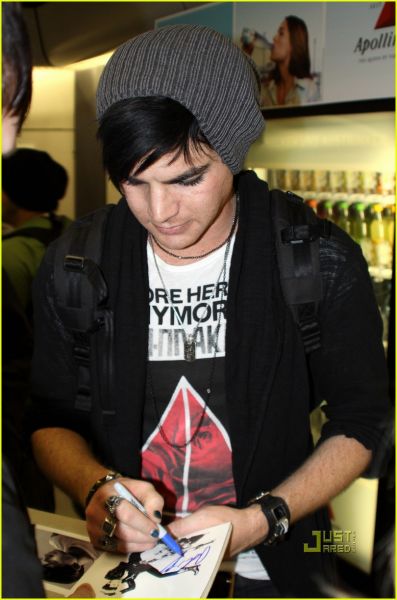 adam-lambert-berlin-germany-03.jpg