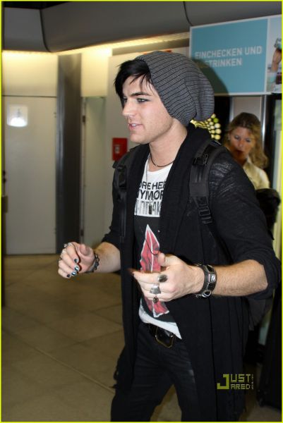 adam-lambert-berlin-germany-04.jpg