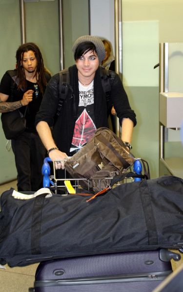 adam-lambert-042910-3.jpg