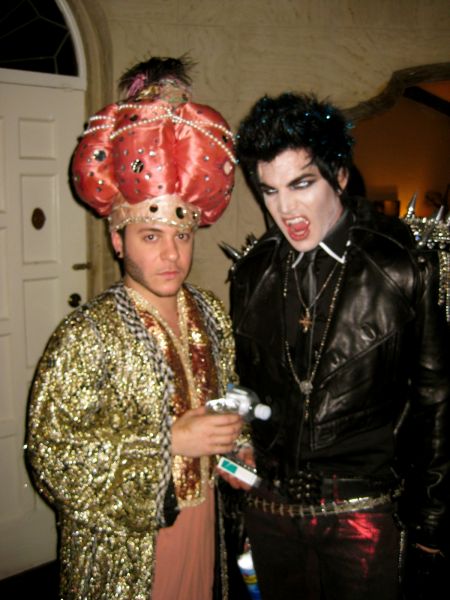 Adam e Ferras AlQaisi 
