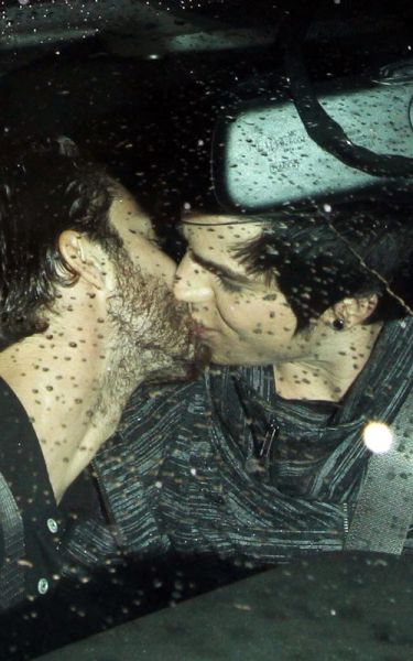 adam-lambert-kiss-10139-8.jpg