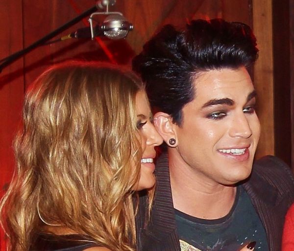Créditos: Adam Lambert Fan Club
