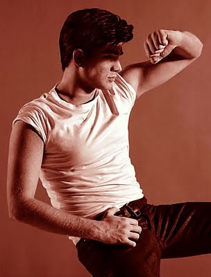 xAdam_Lambert.jpg