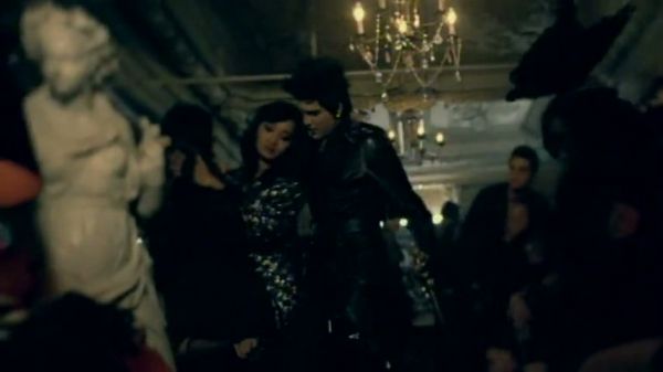 For_Your_Entertainment_001276.jpg