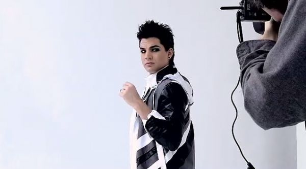 Créditos: Adamholic
