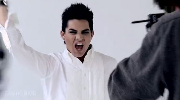 Créditos: Adamholic
