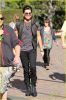 Nome da imagem=adam-lambert-grove-guy-03.jpg
Tamanho=239KB
Dimensão=817x1222
Data Envio=11 Fev, 2011 adam-lambert-grove-guy-03.jpg