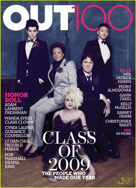 adam-lambert-wanda-sykes-out-100-03.jpg