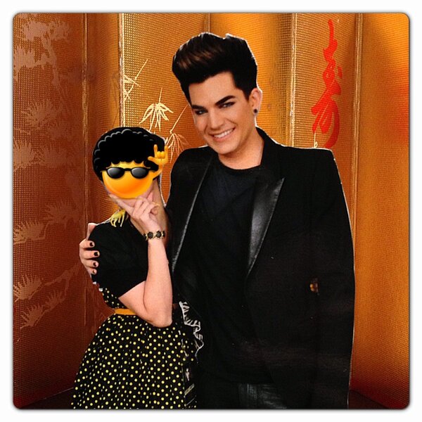 Créditos: Adam Lambert TV
