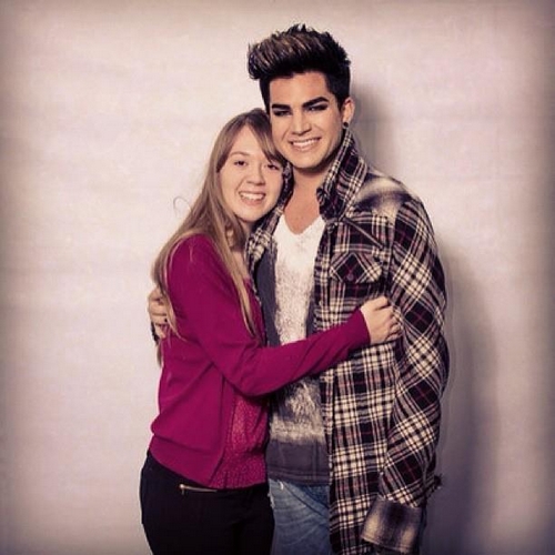 Créditos: Adam Lambert Perú / LatinGlamberts Perú
