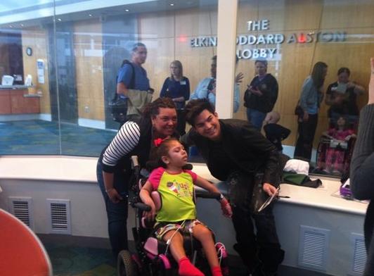 Créditos: Ryan Seacrest Foundation
