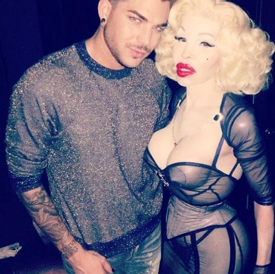 Créditos: @Amanda_Lepore
