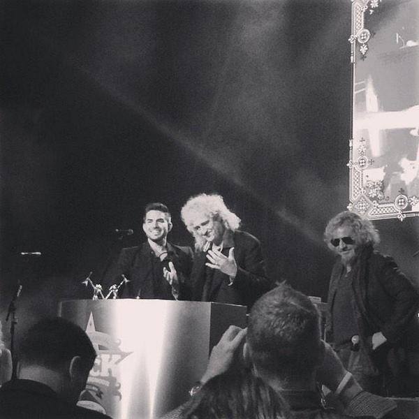 Créditos: @DrBrianMay
