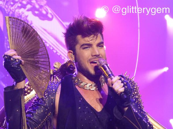 Créditos: @glitterygem
