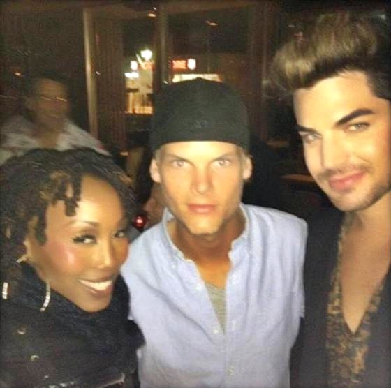 Créditos: Adam Lambert Fan Club
