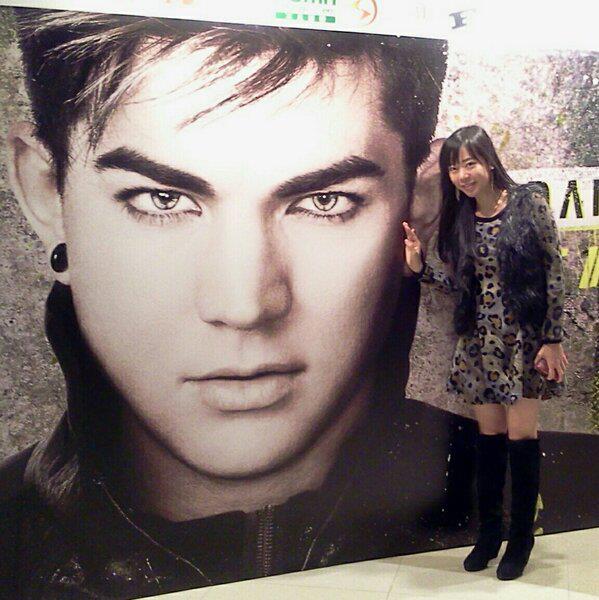 Créditos: Adam Lambert TV
