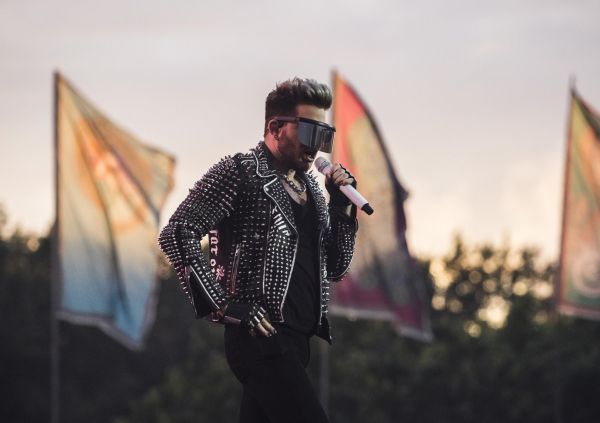 Créditos: @adamlambert_pic
