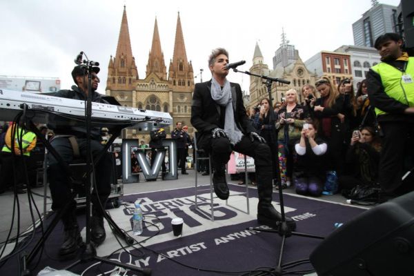 Créditos: [V] Music - Channel [V] Australia
