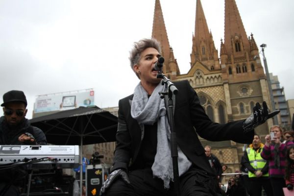 Créditos: [V] Music - Channel [V] Australia
