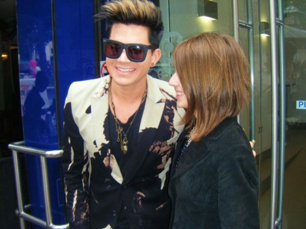 Créditos: Adam Lambert TV
